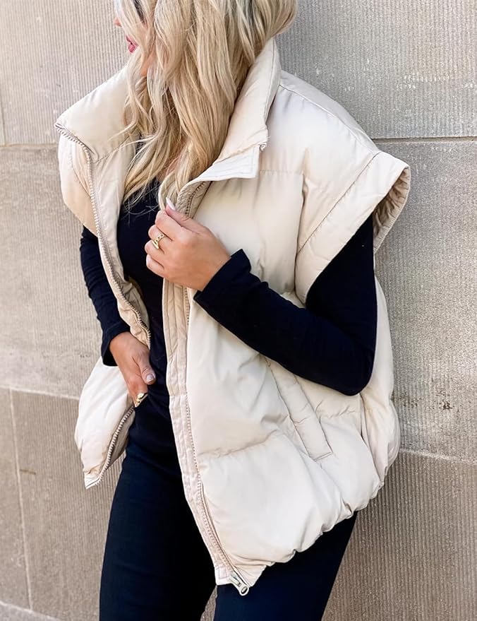 Charlotte™ – Elegant and comfortable short quilted jacket with short sleeves for a relaxed style and pleasantly warm