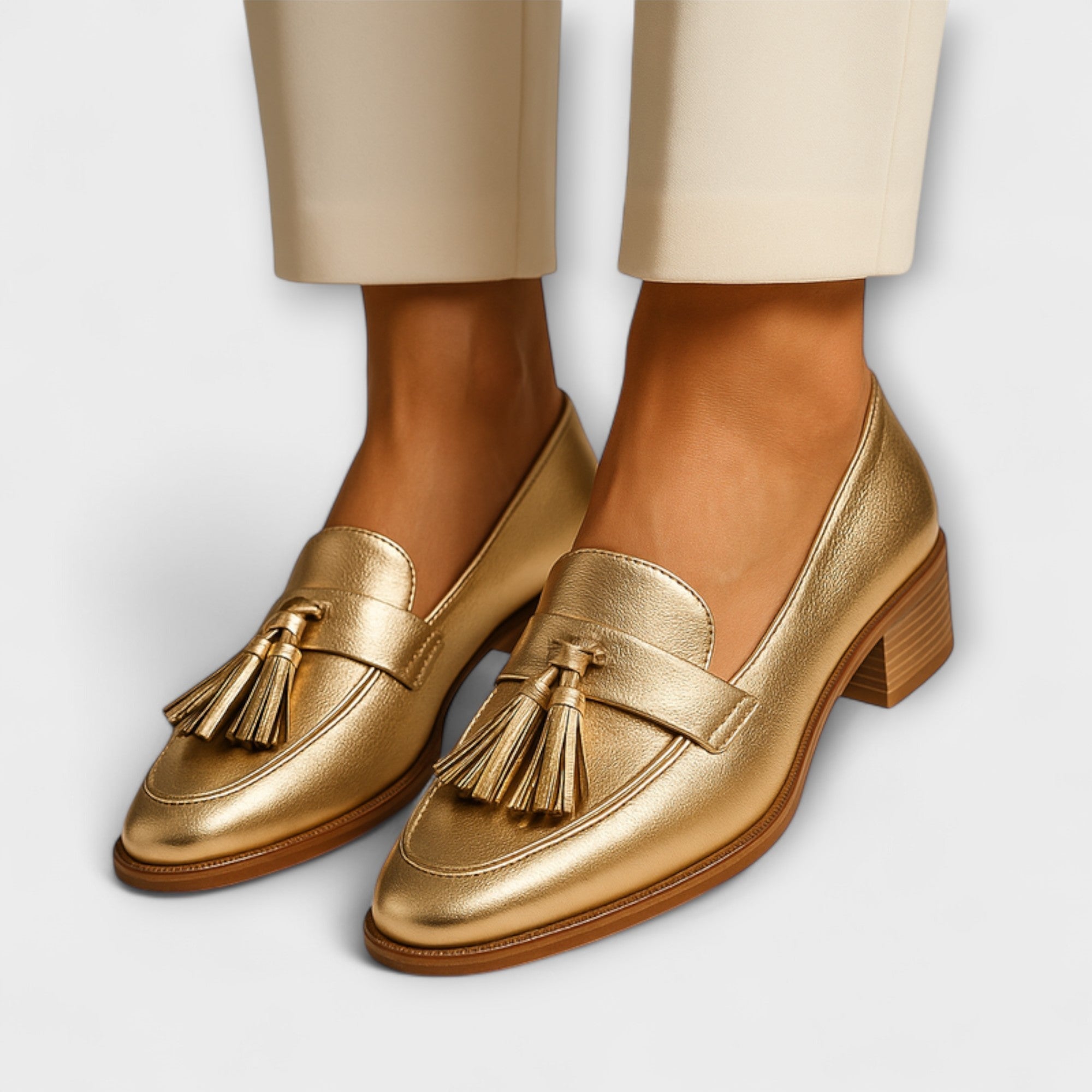 Celeste ā Elegant Gold Loafers for a Stylish Appearance