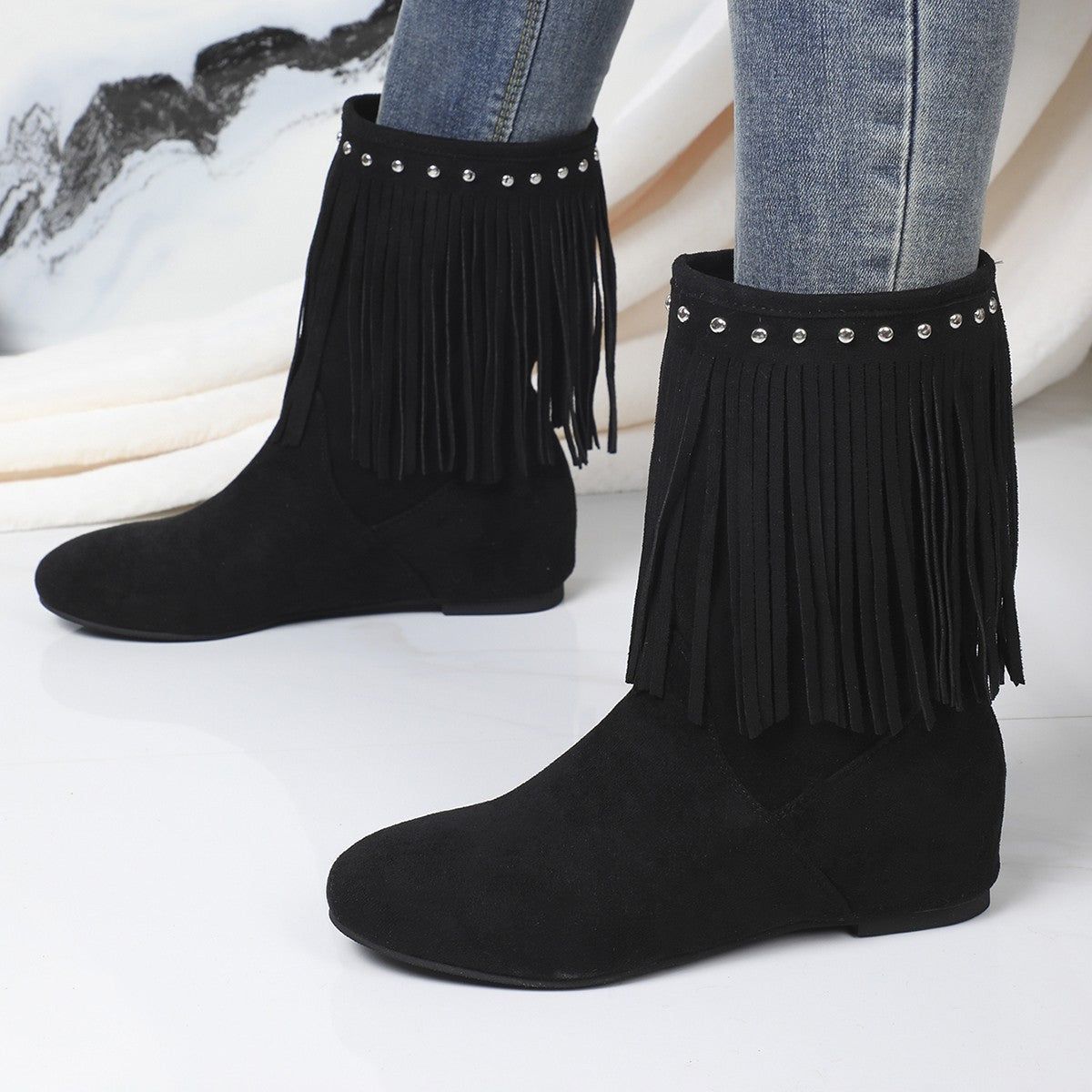 Women's Mid-Calf Suede Boots with Fringe Tassels and Cushioned Soles