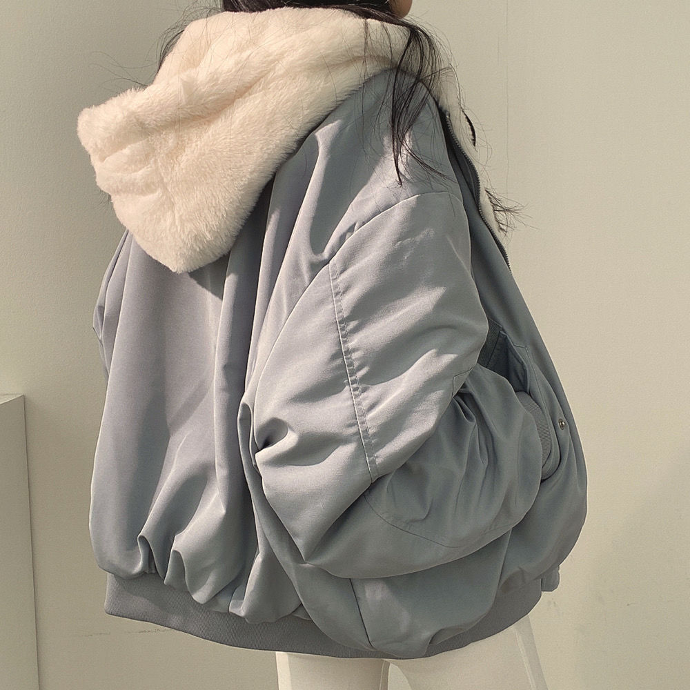 Alyssa™ - Elegant and Trendy Warm Jacket for a Modern Look