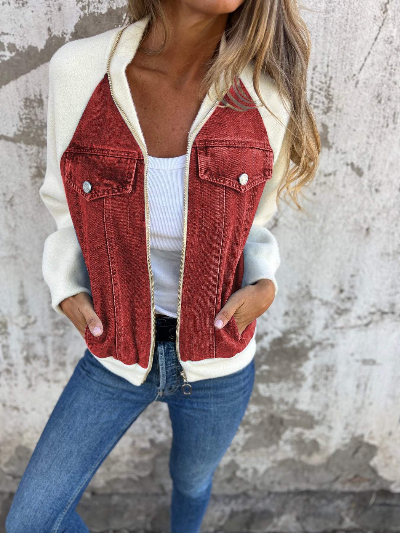 Zoe™ - Elegant and trendy denim jacket for a sophisticated style