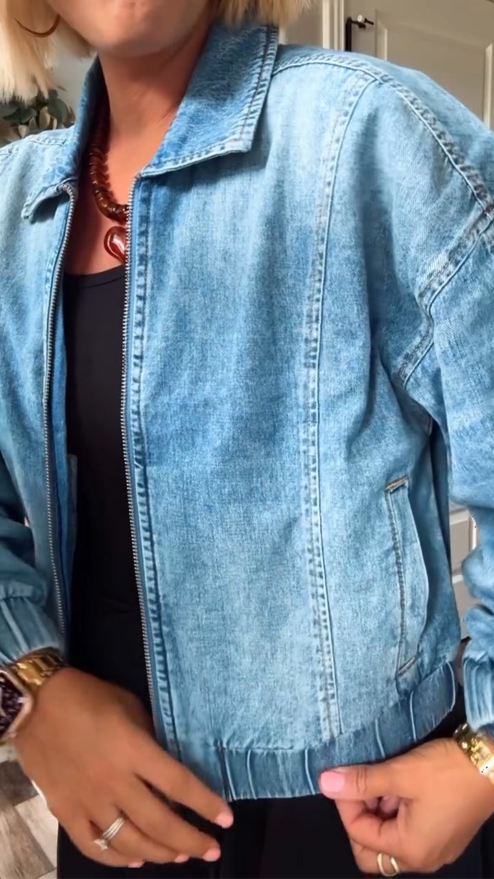 Valentina Women's Denim Jacket with Zipper – Elegant and Timeless for Every Occasion
