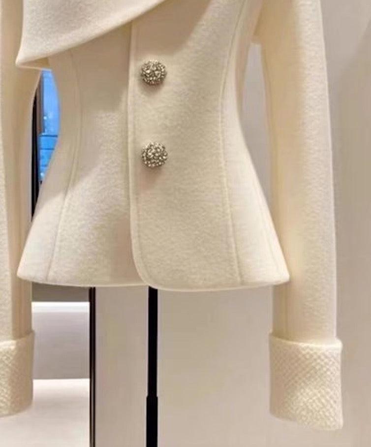 Lola | Stylish Blazer with Buttons for an Elegant Look