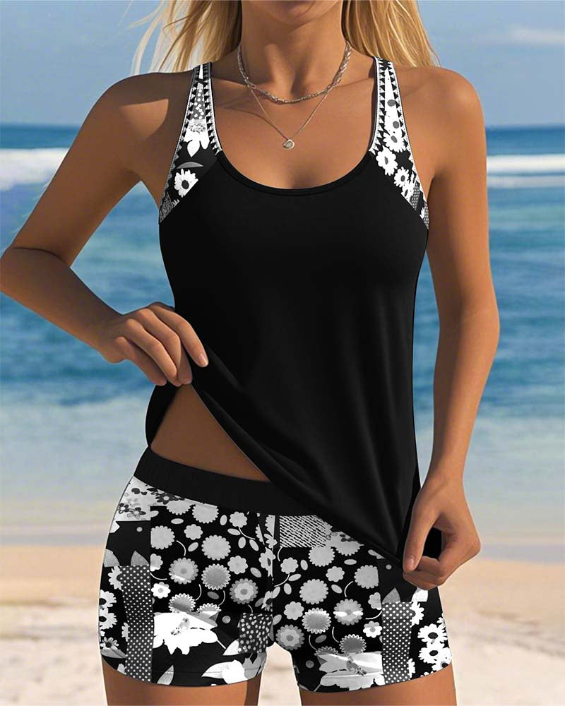 Laluna® | Stylish and comfortable swimsuit set for a perfect beach look