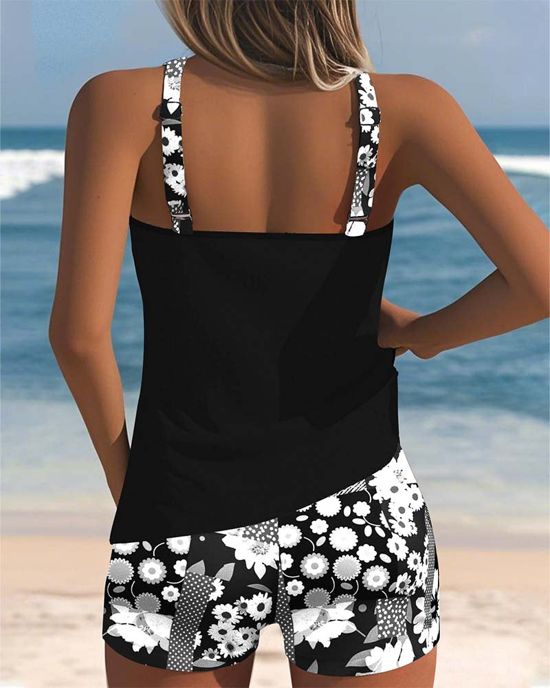 Laluna® | Stylish and comfortable swimsuit set for a perfect beach look