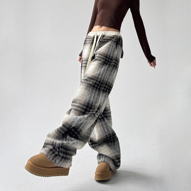 Women's Plaid Flannel Sweatpants with Adjustable Drawstring and Oversized Fit