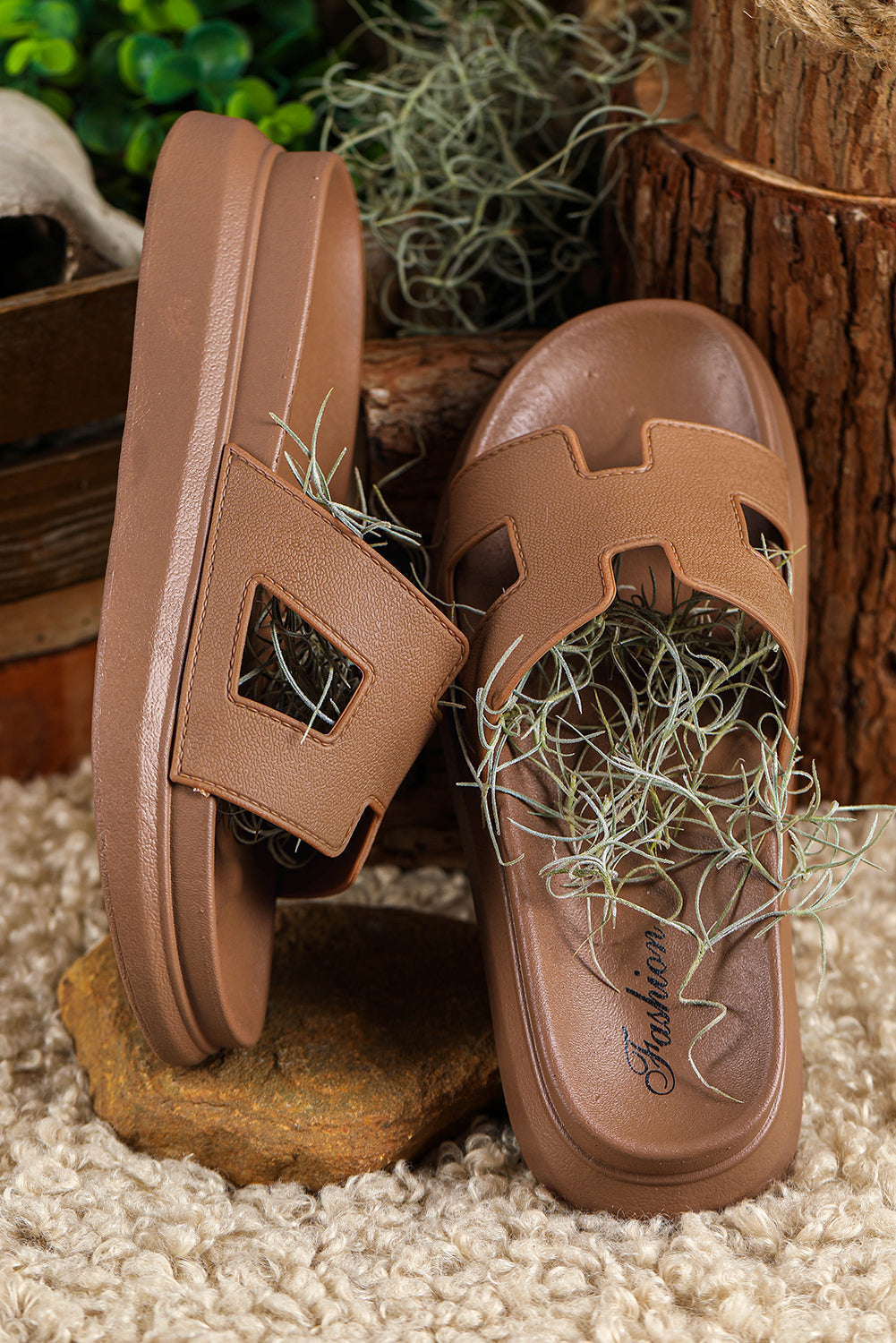 ELLE | Elegant Luxury Sandals for Every Occasion