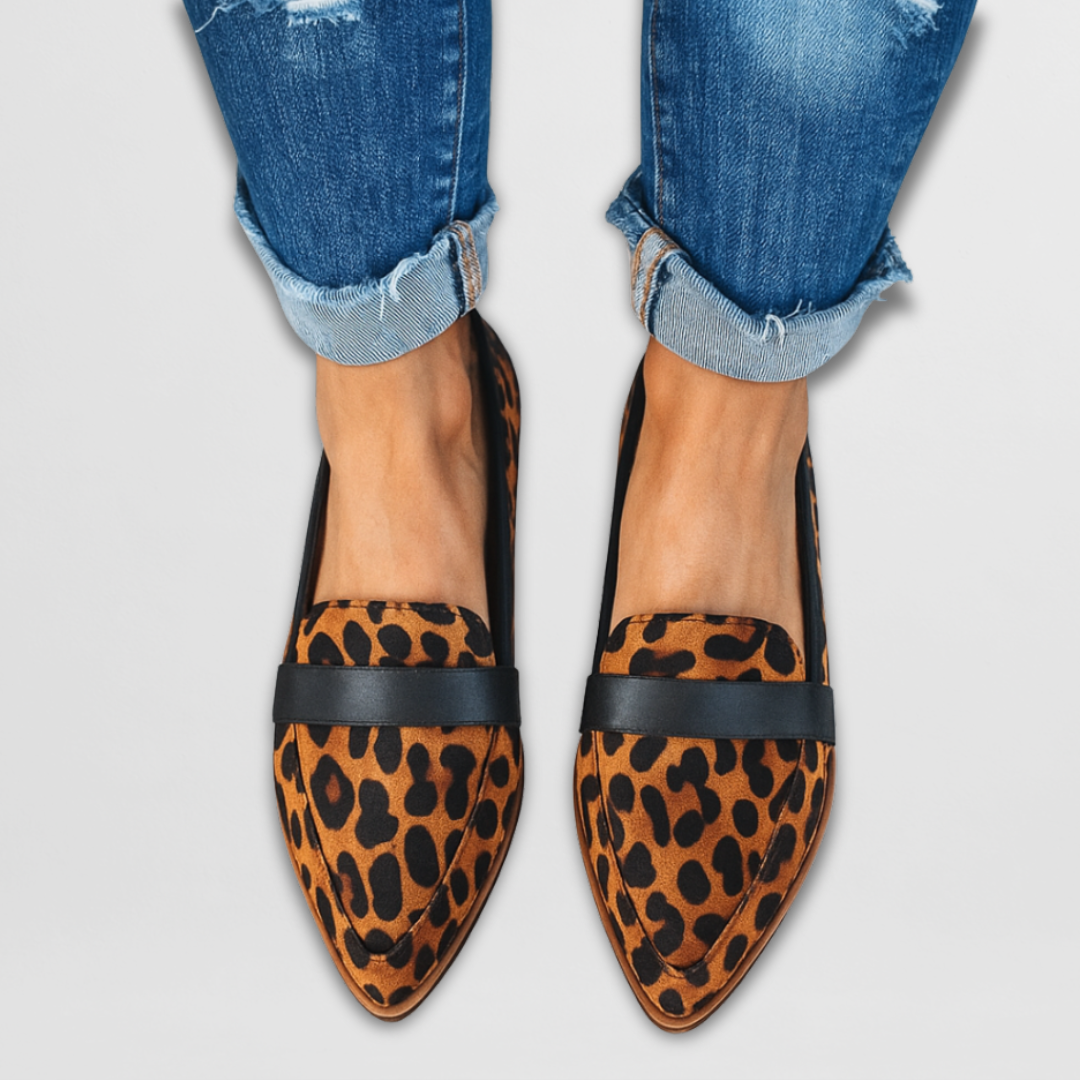 Nadia - Stylish Suede Moccasins for a Modern and Elegant Look