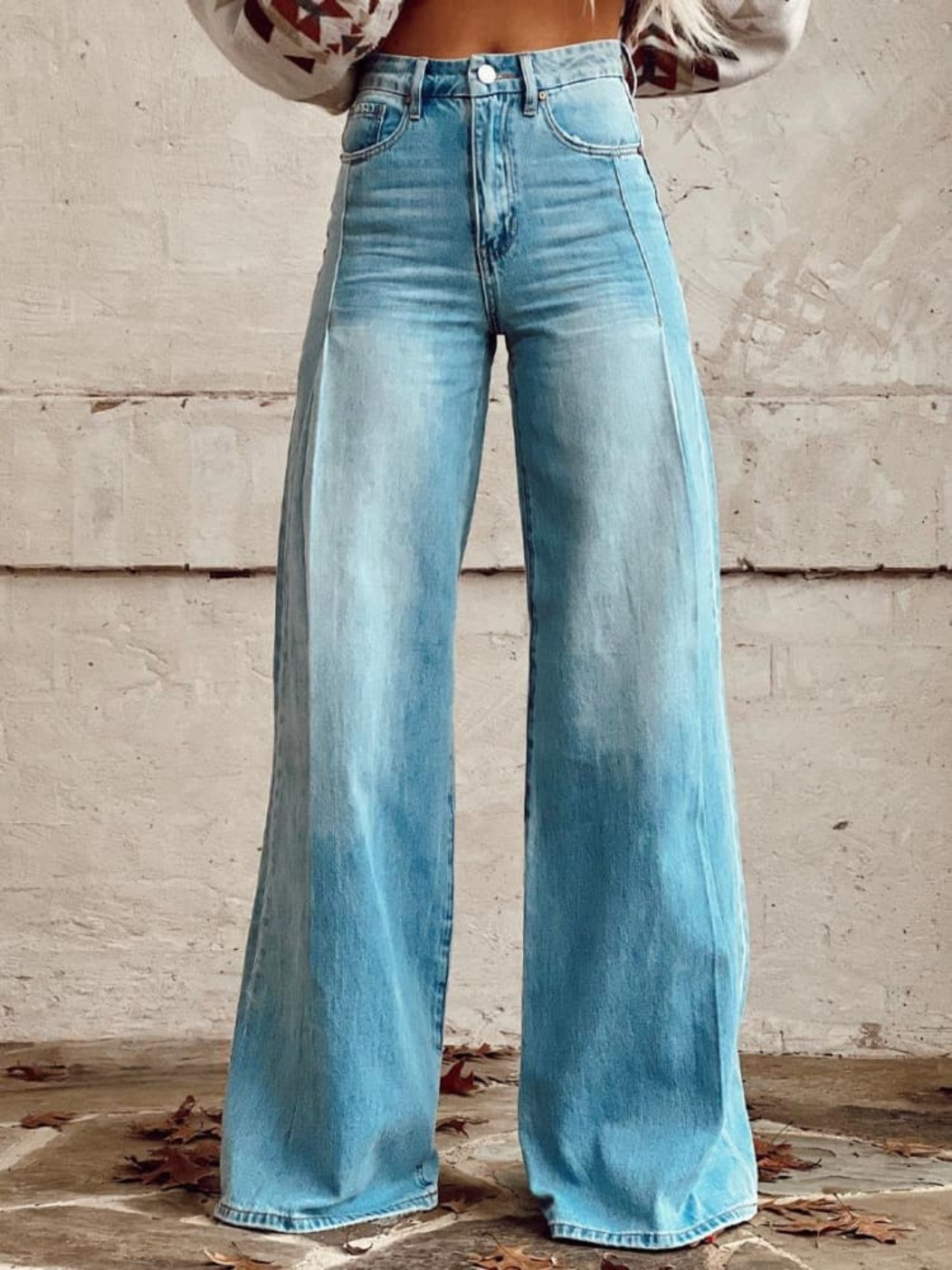 Dorotea - Classic and Elegant Trousers for a Stylish Look