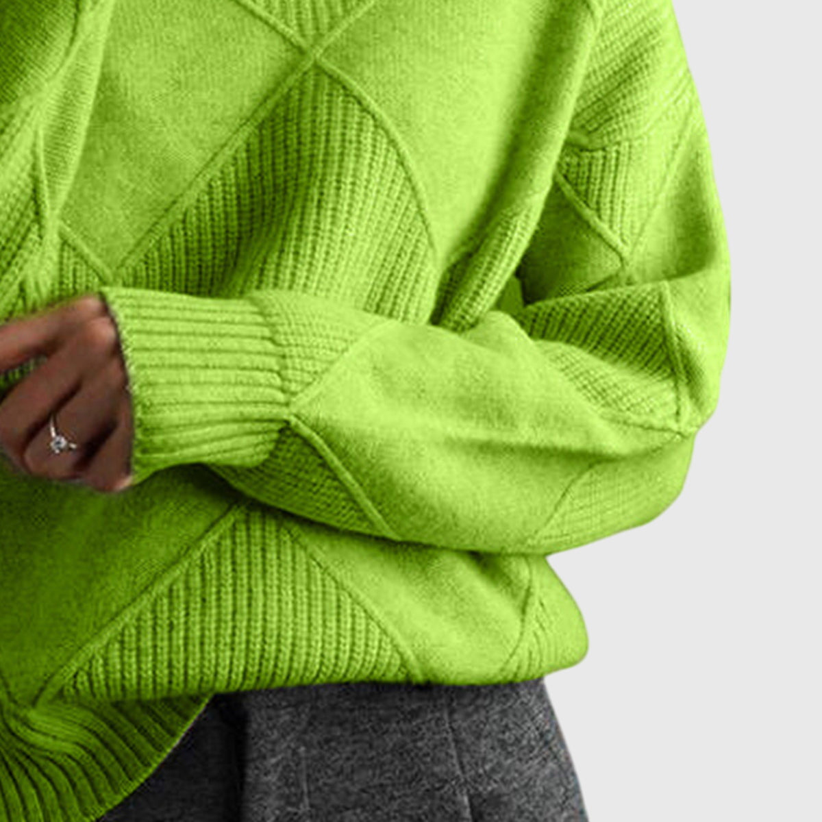 Angela™ - Stylish Scarf and Cozy Turtleneck Sweater for Elegant Appearances