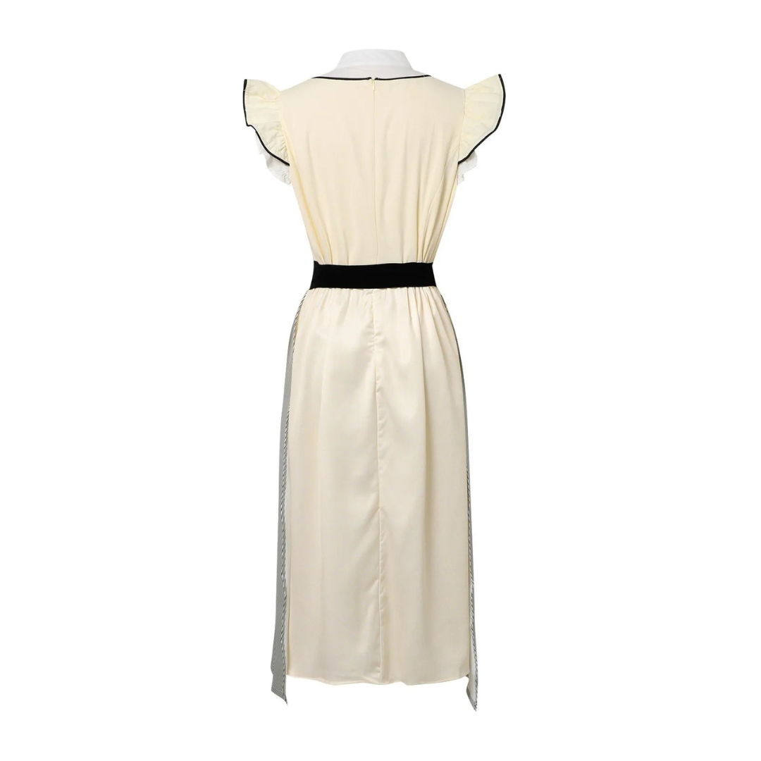 Stylish Women's Oktoberfest Dirndl with Trendy Apron, Flattering Corset, and Authentic Traditional Accents