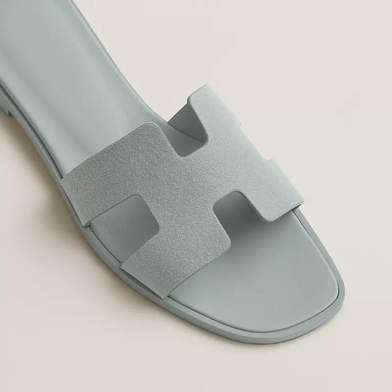 ARIS | Elegant High-Class Sandals for Every Occasion