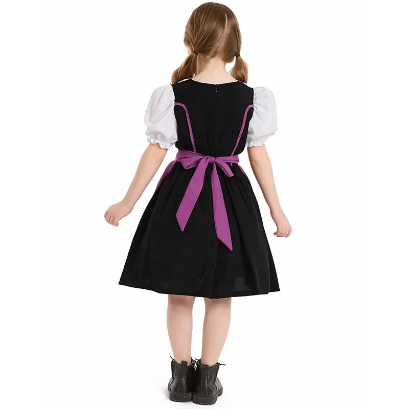 Elegant Girl's Dirndl Dress with Apron in Charming Traditional Design