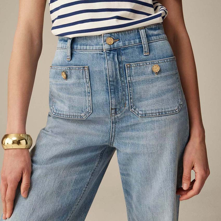 Women High-Rise Flare Jeans with Front-Button Pockets