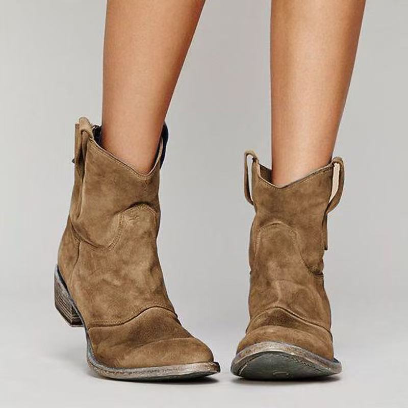 Stylish Carlotta – elegant and timeless ankle boots for every occasion