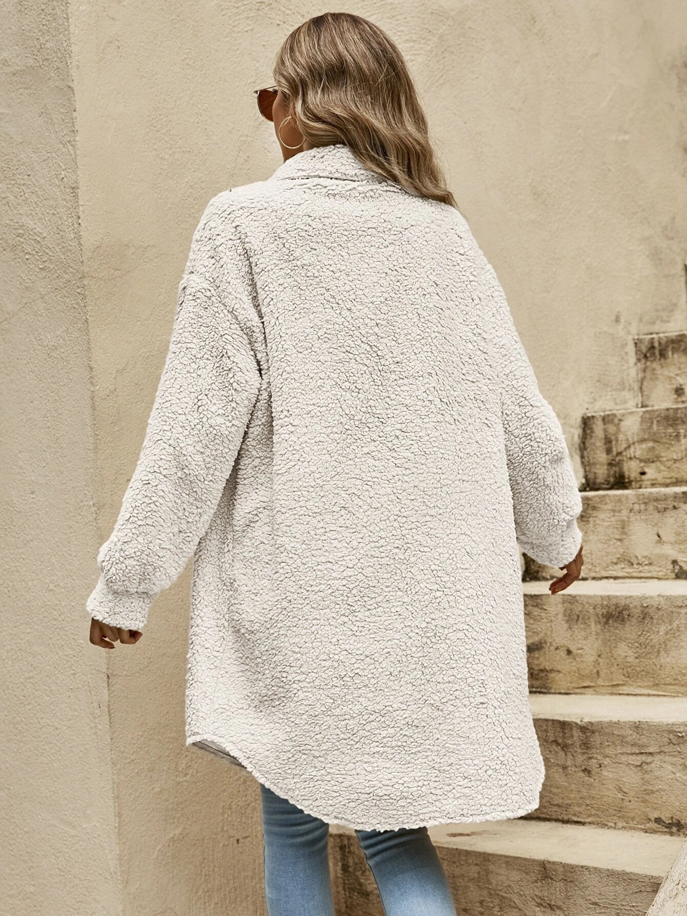 Savannah™ - Ultra Soft and Comfortable Furry Jacket, Providing Timeless Warmth
