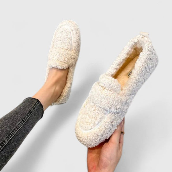 Karelyanne | Fashionable and super comfortable loafers for all-day comfort