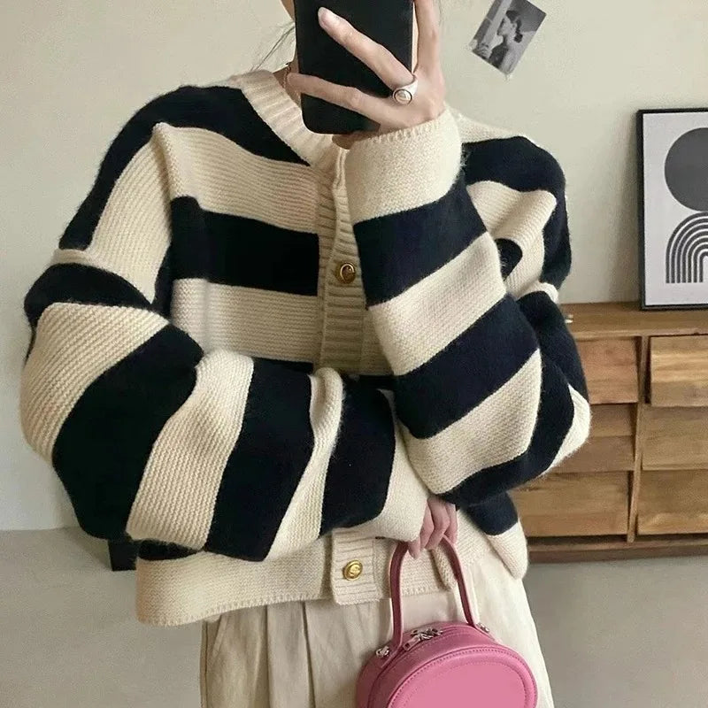 Women Chunky Knit Cropped Cardigan with Wide Stripes and Oversized Buttons