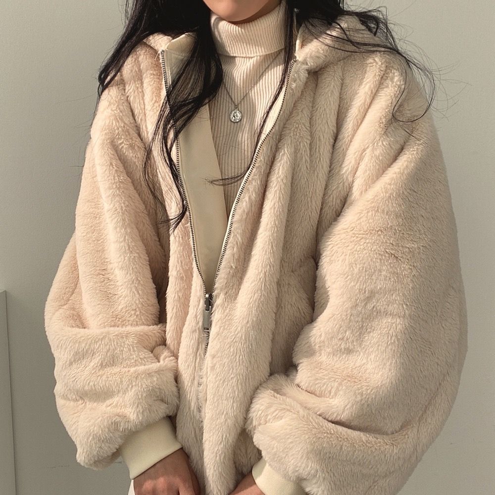 Alyssa™ - Elegant and Trendy Warm Jacket for a Modern Look