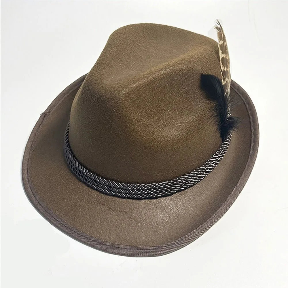 Stylish Men's Oktoberfest Fedora with Feather – The Perfect Costume Accessory for an Unforgettable Festival Appearance