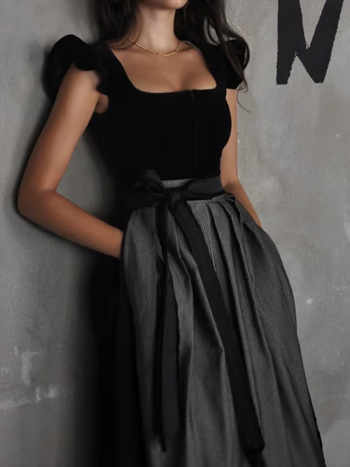 Elegant Women's Knee-Length Dress with Stylish Bow and Lace Details