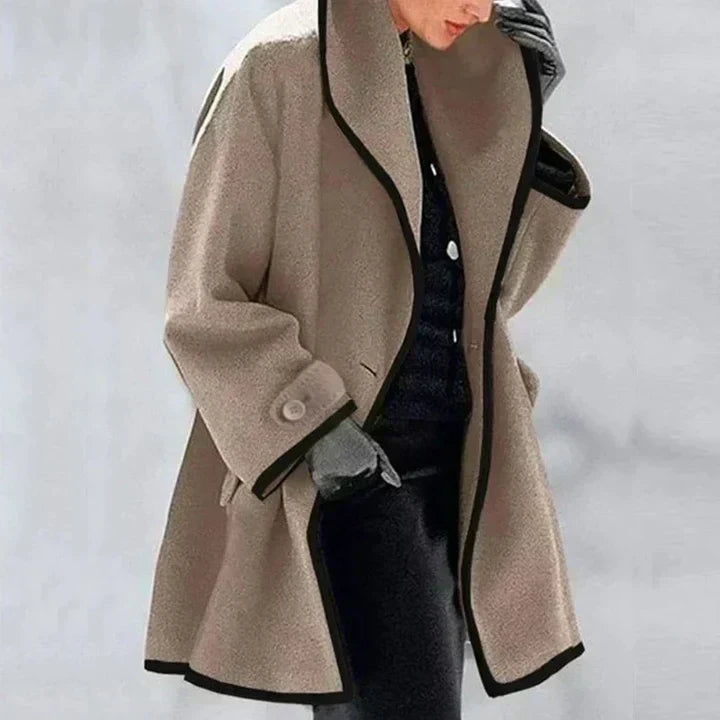 Women Winter Double-Breasted Wool Coat with Structured Tailoring and Smooth Lining