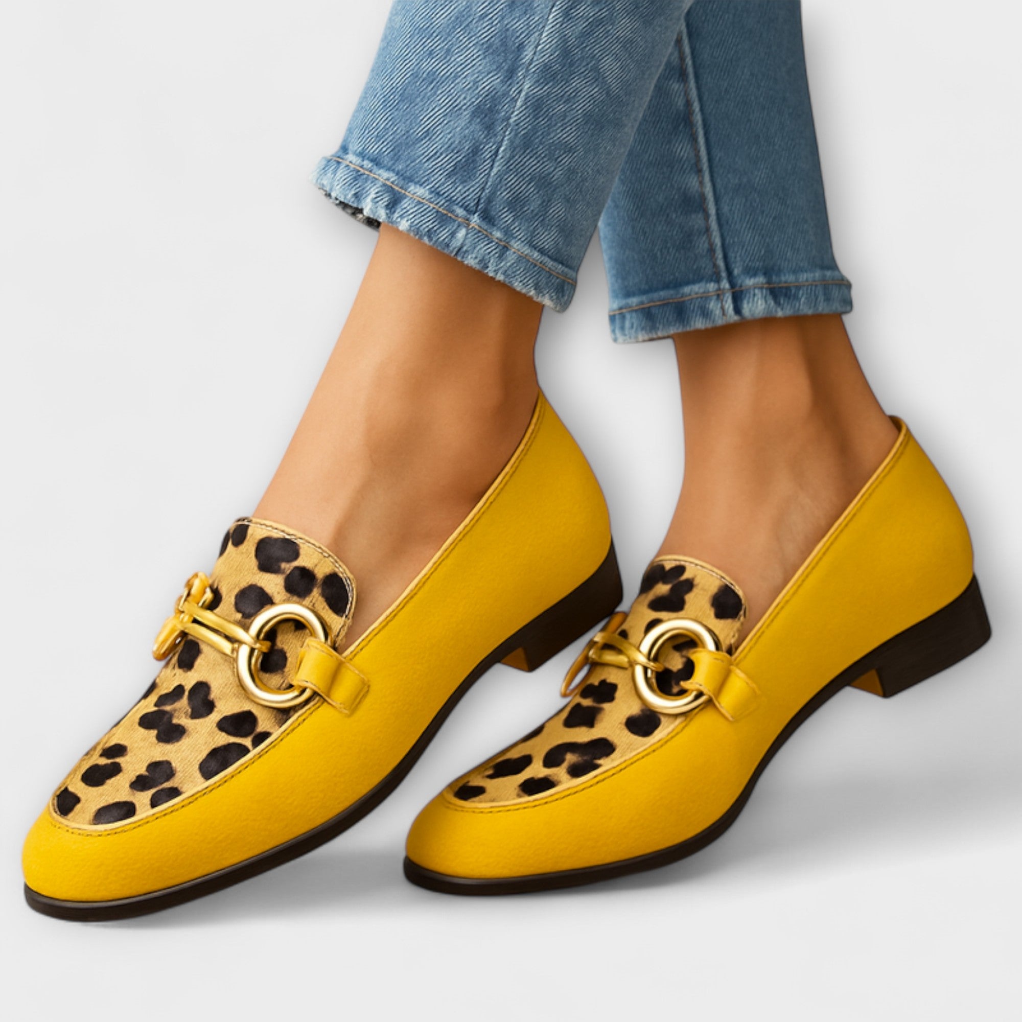 Sonia - Stylish loafer with accent for an elegant and sophisticated look