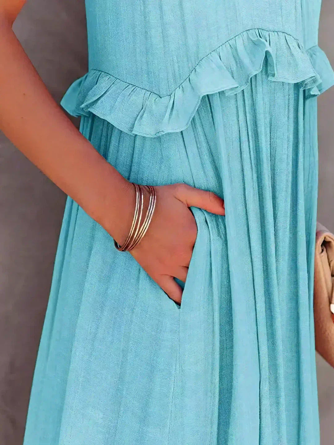 ANETA | Stylish and elegant sleeveless dress with beautiful ruffles