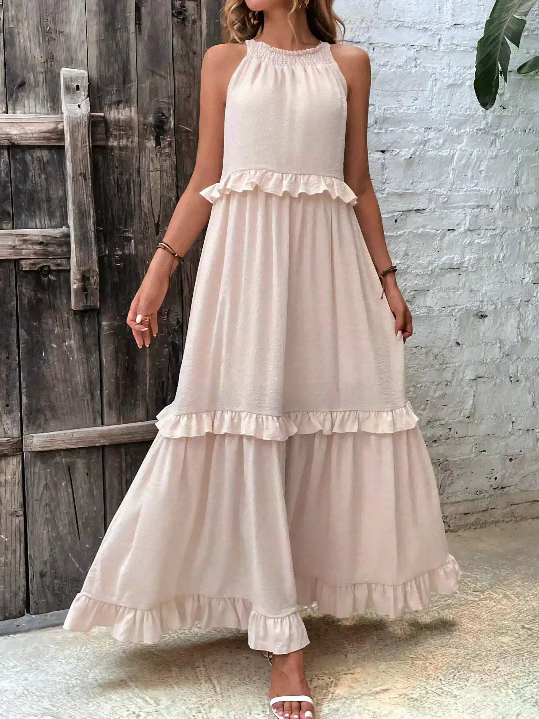 ANETA | Stylish and elegant sleeveless dress with beautiful ruffles