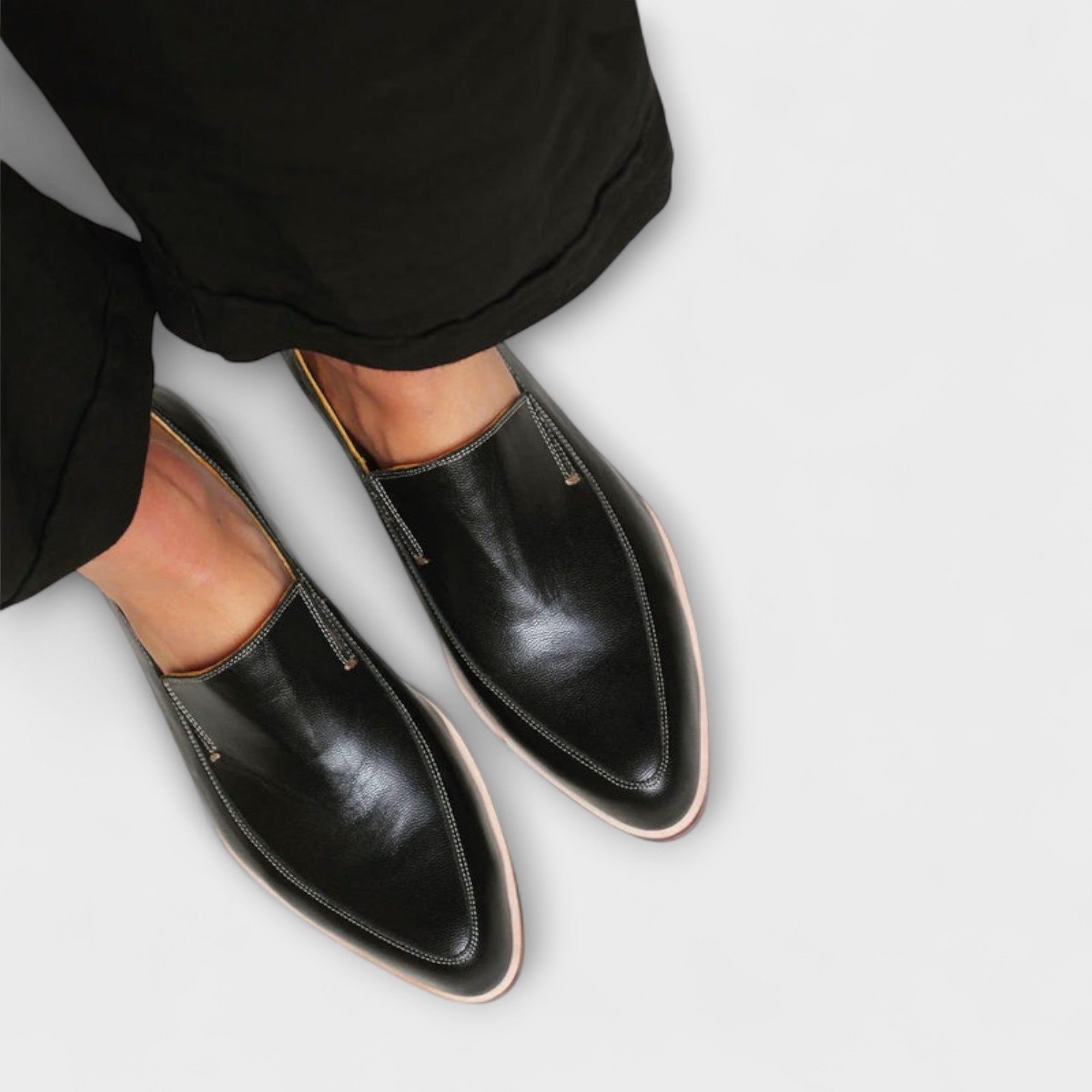Jhazmiel | Comfortable and Stylish Orthopedic Sneakers for Maximum Walking Comfort