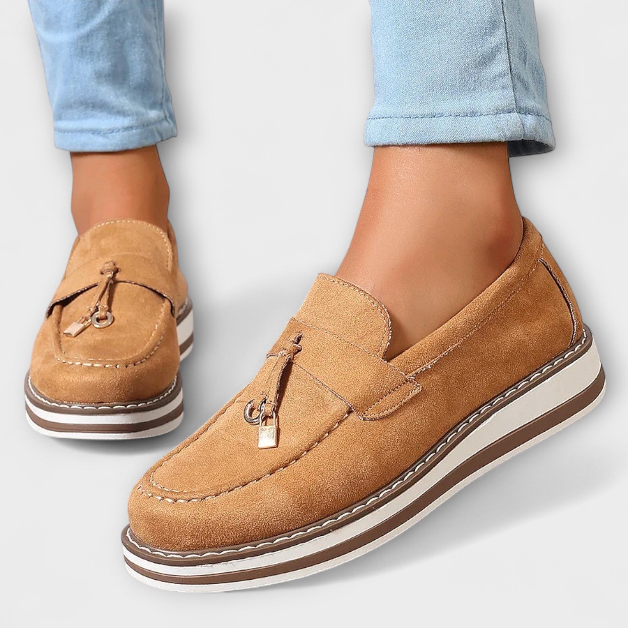 Halo – Trendy Casual Loafer with Elegant Round Toe Design