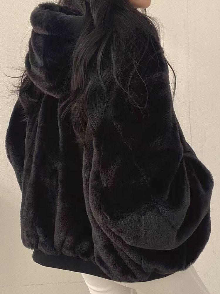 Alyssa™ - Elegant and Trendy Warm Jacket for a Modern Look