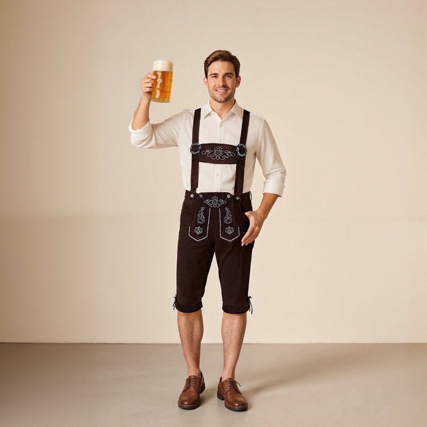 Elegant men's leather shorts with intricate embroidery and adjustable suspenders – the perfect Oktoberfest outfit