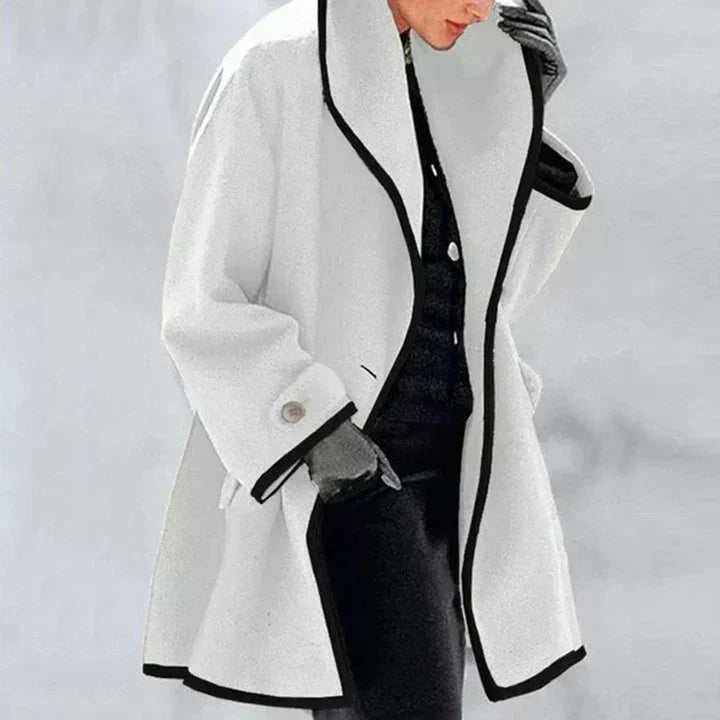 Women Winter Double-Breasted Wool Coat with Structured Tailoring and Smooth Lining